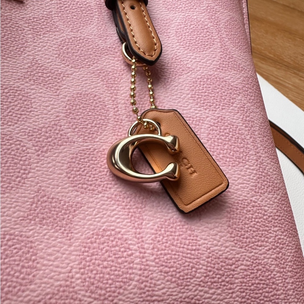 Coach Pink Tote Bag Signature Canvas Crossbody Chic - Picture 6 of 11